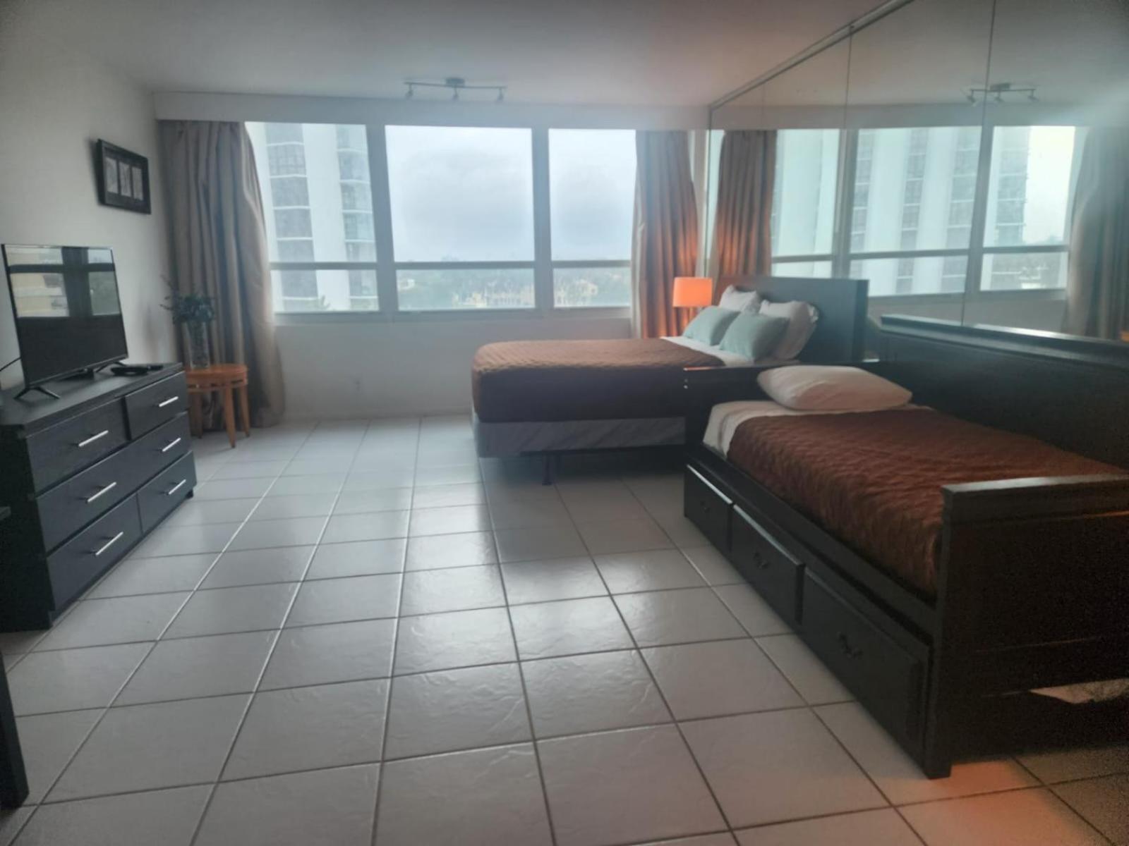 L&D Vacations Rentals Miami Beach Buitenkant foto